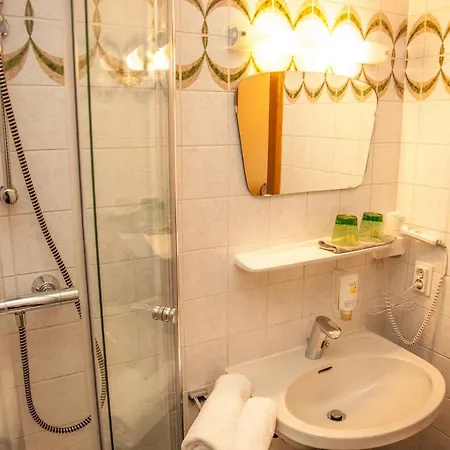 Moser's Hotel 3*